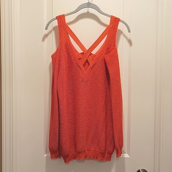 Tcec open shoulder pumpkin sweater size med - Picture 2 of 3